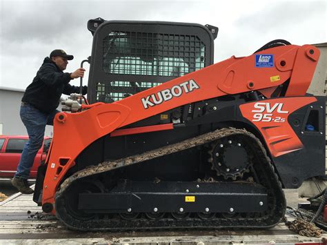 track adjustment on kubota svl 95 skid steer|kubota svl tracks.